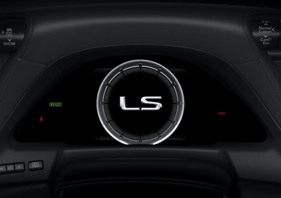 Панель приборов Lexus LS500 AWD F-Sport 2020 года  (WW) (фото 8 из 39)
